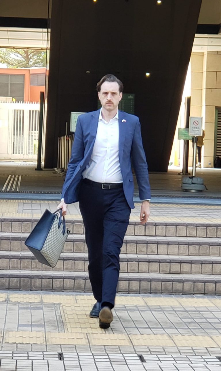 英國駐港領事馬俊輝前來聽審。（朱先儒攝）