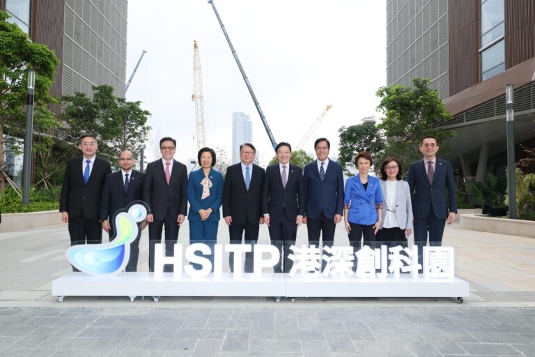 黃循財3月27日到訪北部都會區的河套深港科技創新合作區香港園區（河套香港園區）。（政府新聞圖片）