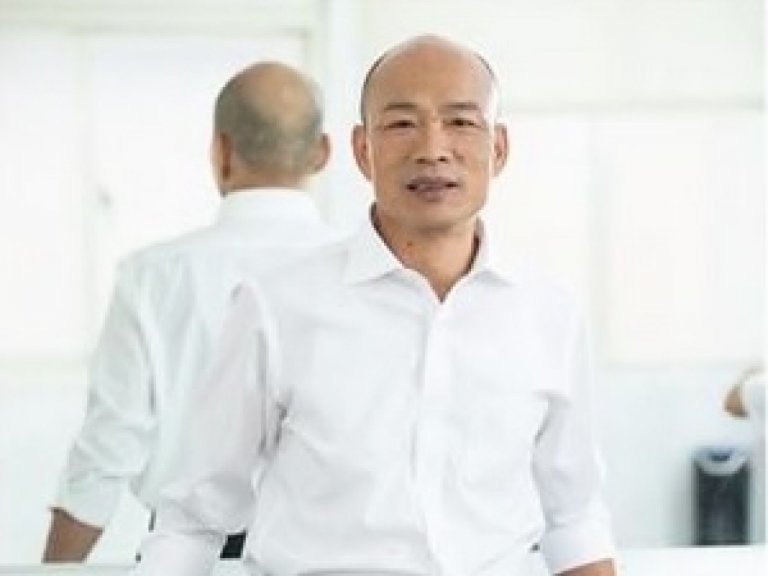 韓國瑜說郭台銘有通天本領 是不可多得的人才。（韓國瑜FB)
