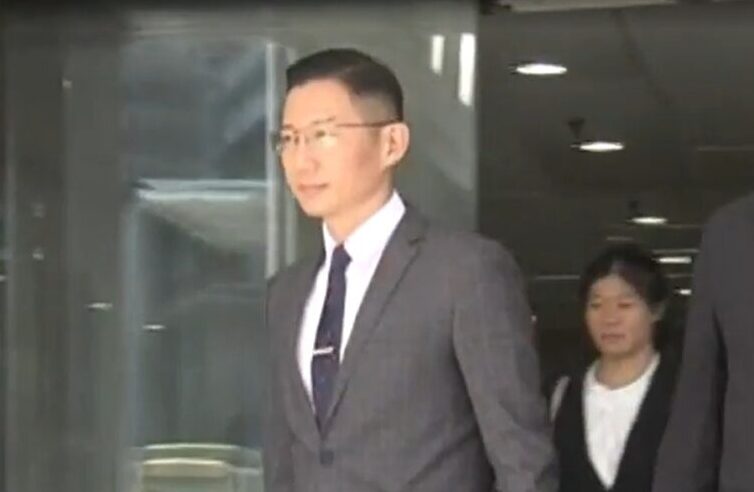周毅剛辯稱案發時正與事主發展「地下情」。