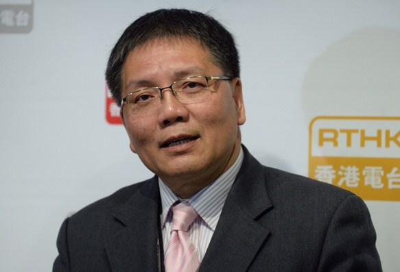 商人以私人檢控方式，狀告廣播處長梁家榮「公職人員行為失當」，案件不獲法院批准。