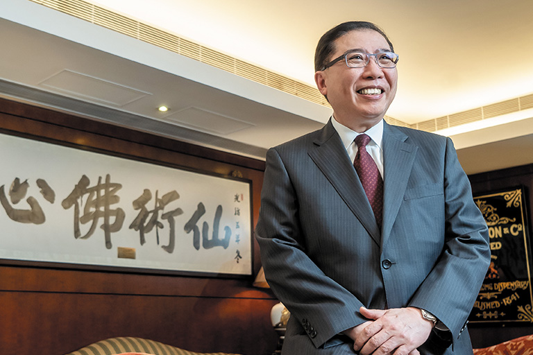 長和聯席董事總經理黎啟明今日(21日)在長和股東大會上表示，目前為止沒有出售百佳的計劃，又重申不評論市場傳聞。(網上圖片)