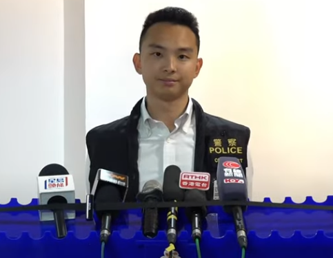 大埔警區重案組第三隊主管高級督察譚成浩表示,以假學歷報讀大學的人須承擔嚴重法律後果。（警方片段截圖）