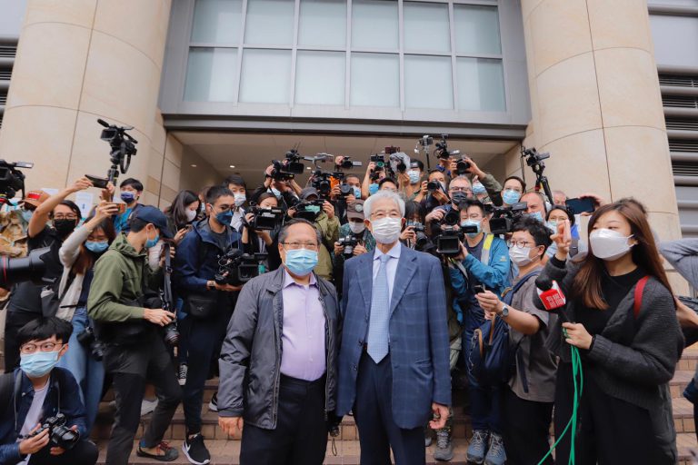 李柱銘（右）和何俊仁兩名法律界人士就本案留下刑事記錄。