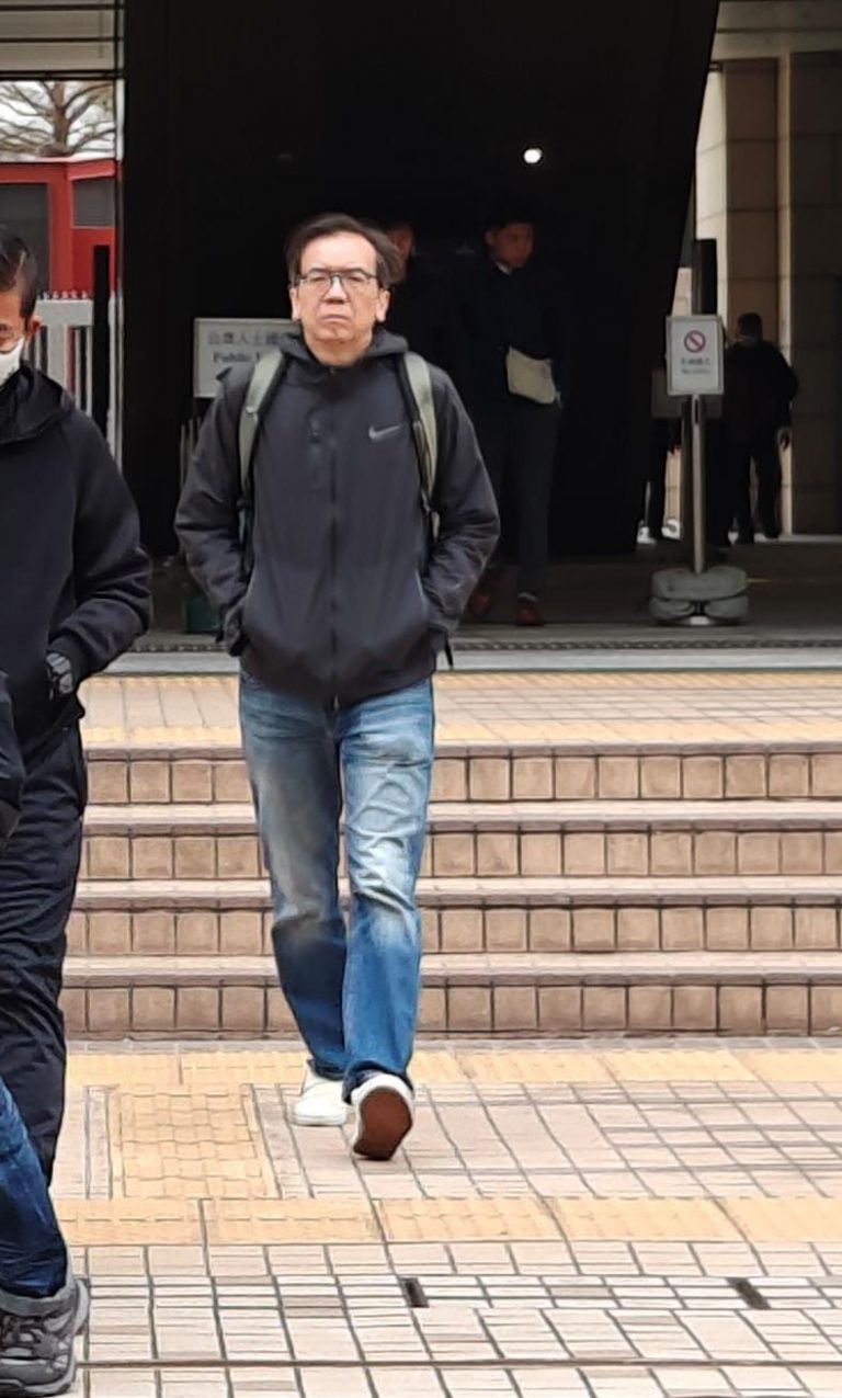 鍾沛權聽審後離開法院。（周文虎攝）