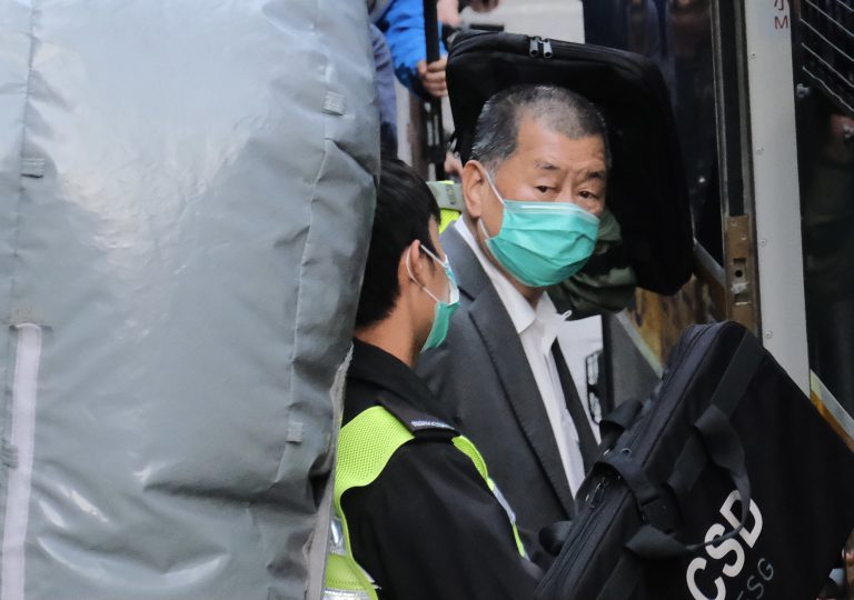 黎智英否認為美台當中間人。