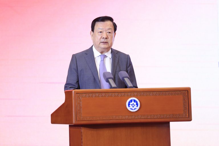夏寶龍表示，習近平重要講話蘊含著鮮明的實踐邏輯，殷切希望新一屆特區政府務實有為、不負人民。
