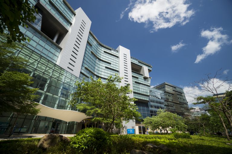 數碼港員工資料被黑客公開，數碼港行政總裁任景信昨交代指，公司已聘請網絡安全專家積極進行鑑證調查，暫未見當中涉及人為失誤。（網上圖片）