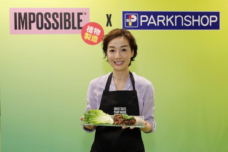 江美儀即場煮了一道泰式生菜包。