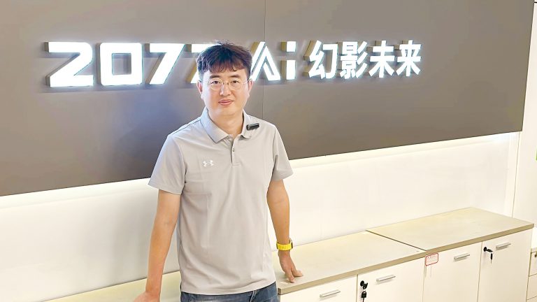由香港到大灣區成功創業的年青人王聰。