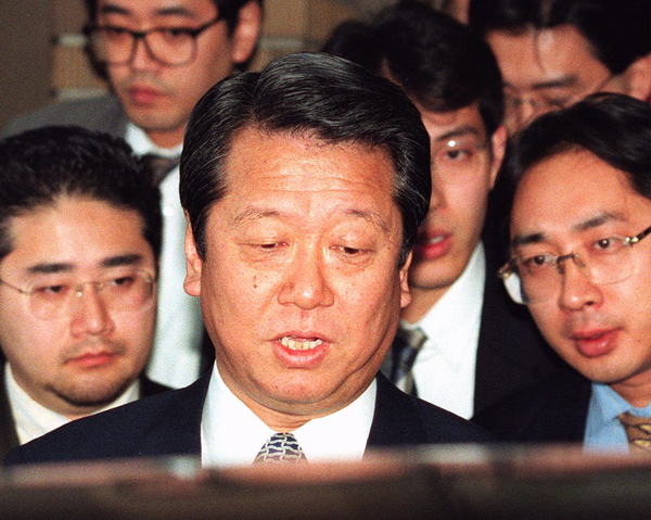 小澤一郎。
