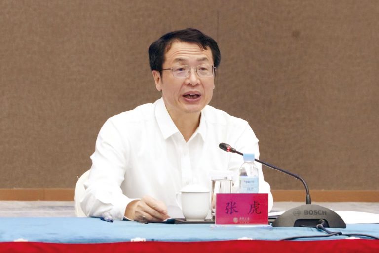 廣東省常委、常務副省長張虎。
