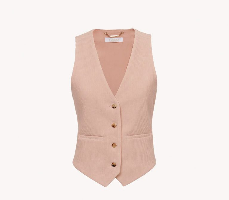 Chloé Classic Vest $8,050/f用上燈芯絨，內襯絲質面料，以溫柔粉色作主調，予人典雅之感。