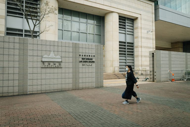 黎智英案周一於西九法院開審,警方將會加強保安。（黃冠華攝）