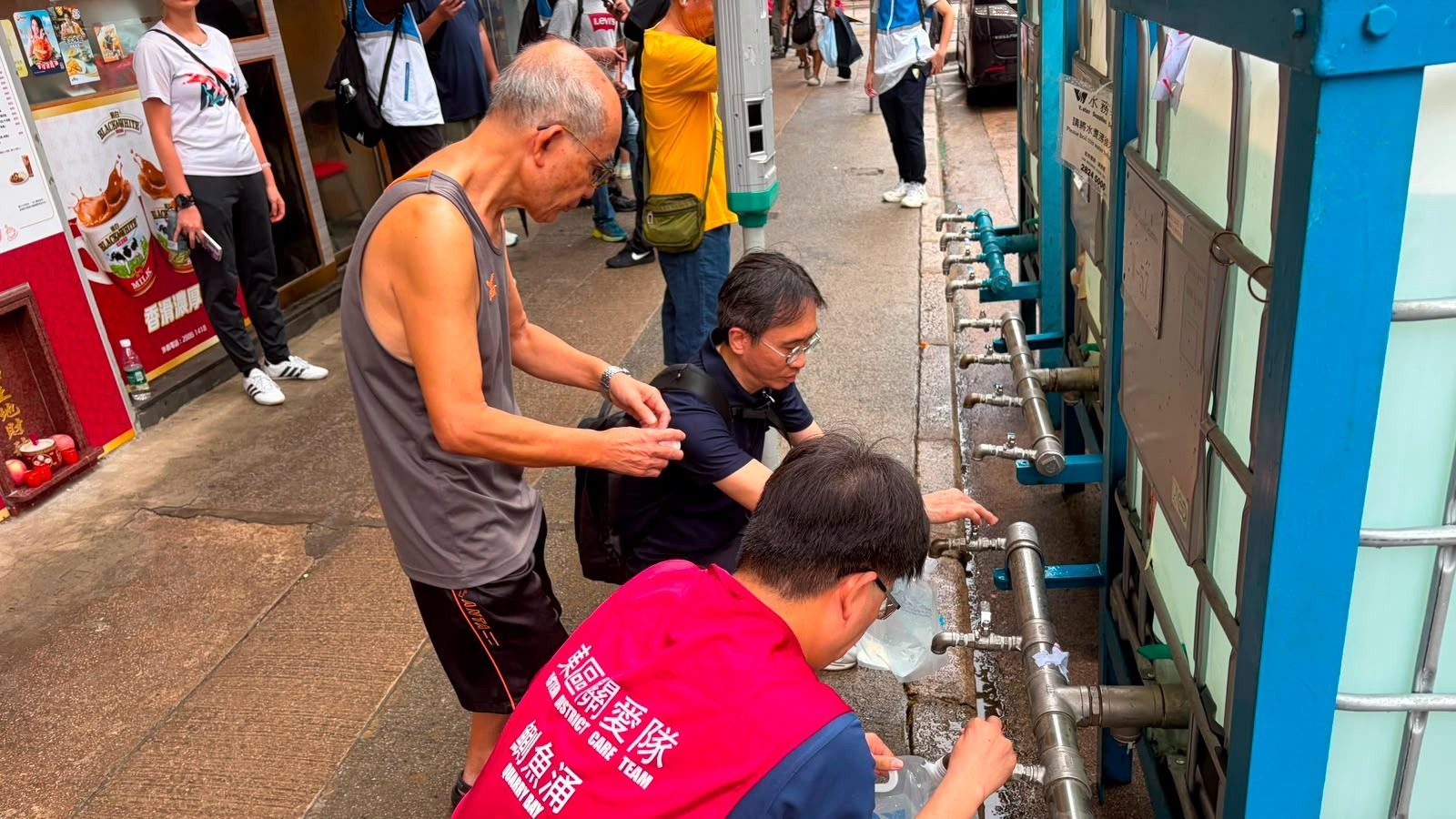 筲箕灣停水關愛隊展現地區應急新效能  文：丁江浩