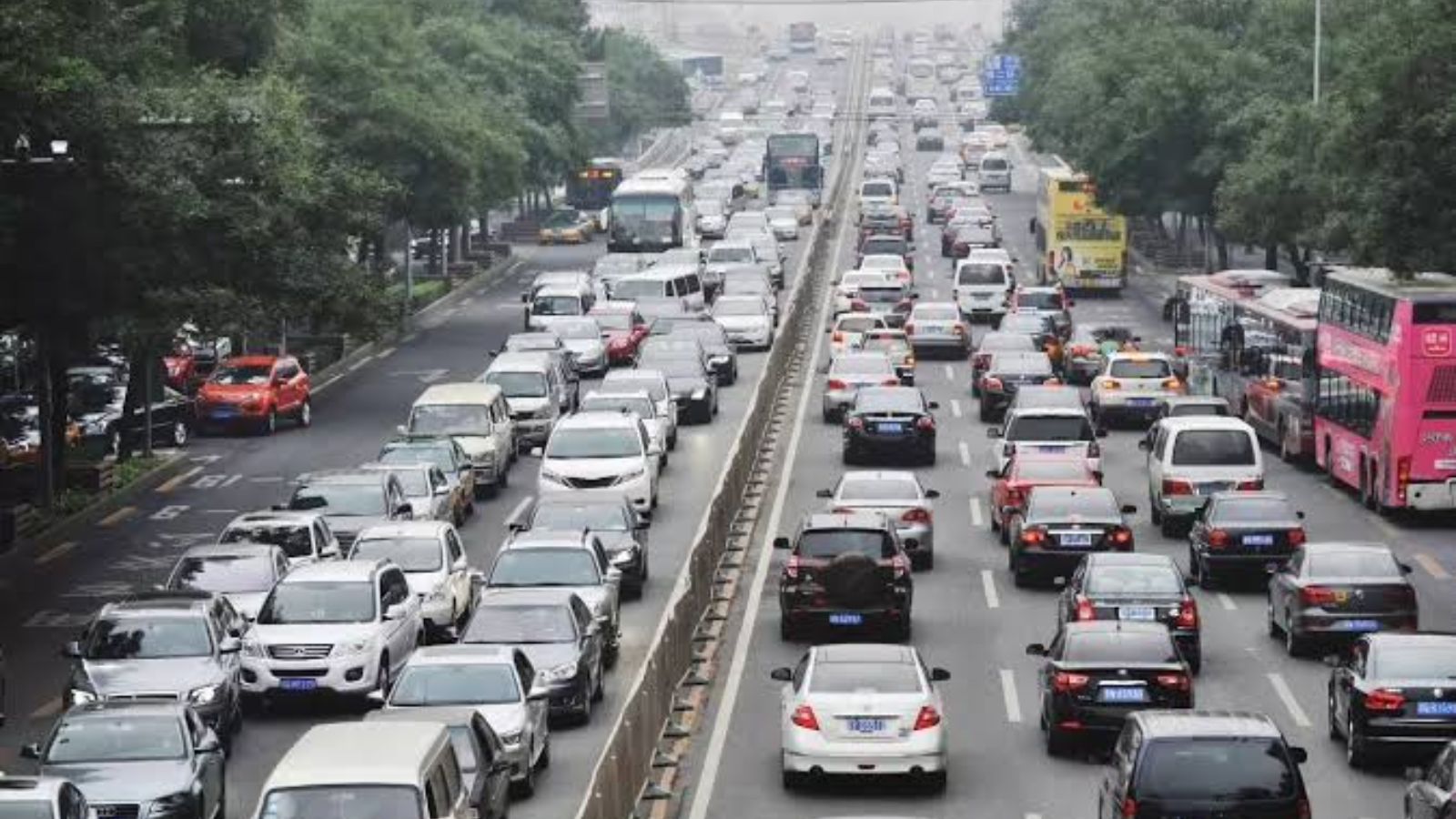 【堅有片】高速公路塞車的原因找到了? 一片解釋何謂「幽靈塞車」
