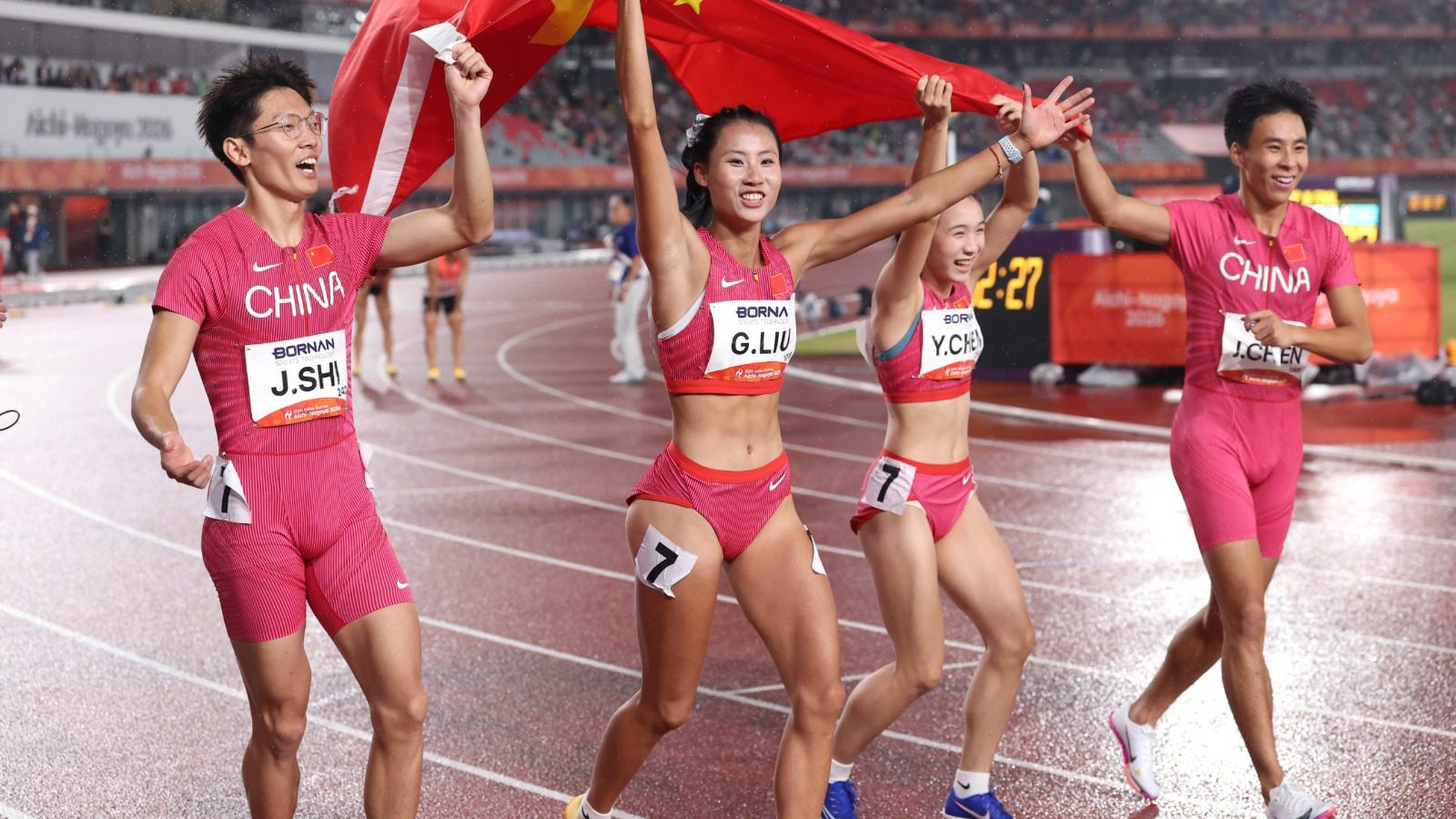 名古屋亞運｜中國奪4×100混接亞運歷史首金　吳洪嬌女子800米奪冠