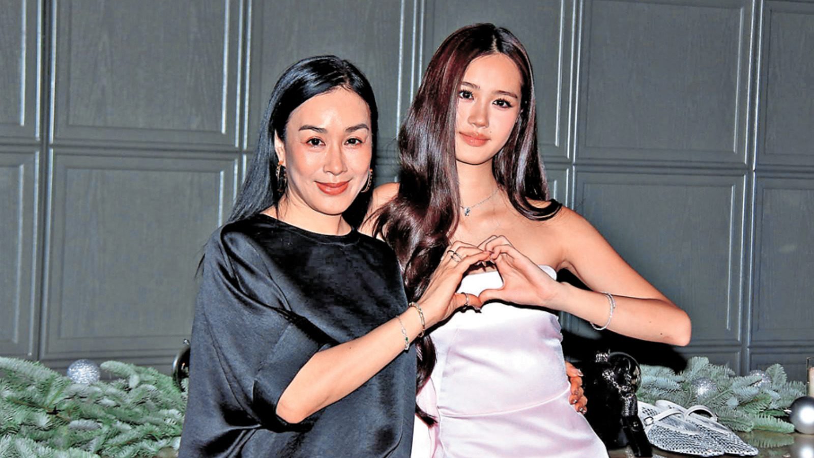 鍾麗緹陪16歲女兒Cayla首度在港亮相　盼獲合適角色演出
