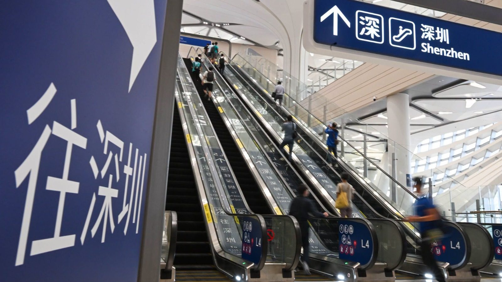 運輸署預留車輛和人手加密班次　應對萬聖節周末深宵跨境人流