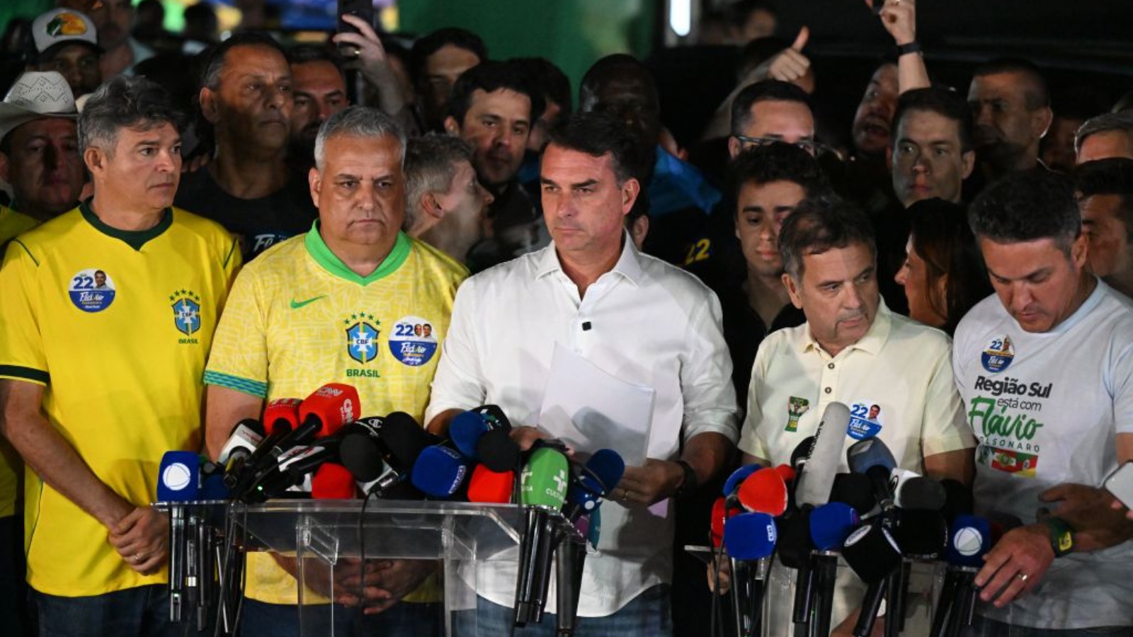 拒承認在巴西總統選舉中落敗　弗拉維奧抵美稱將在海外反對盧拉政府